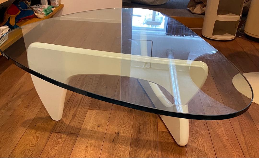 イサム・ノグチ　リプロテーブル