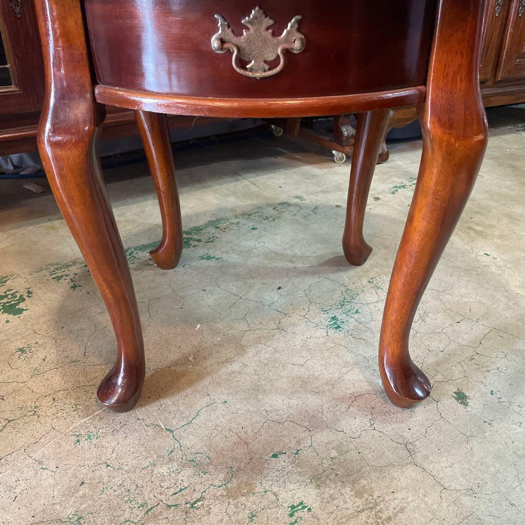 アメリカ製アンティーク調 猫脚丸型コーヒーテーブル