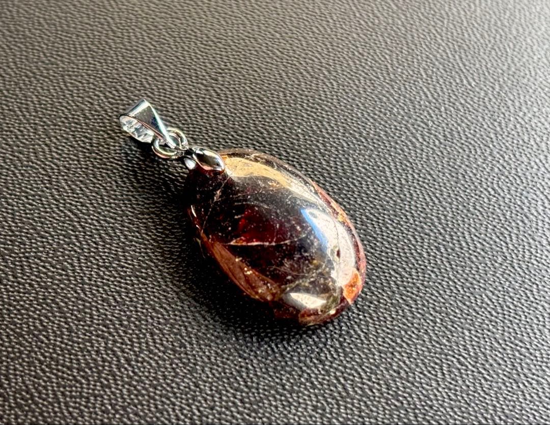 究極品質　絶大なパワーを宿す聖なる魔石　幻のトータスシェル・スファレライトのPT