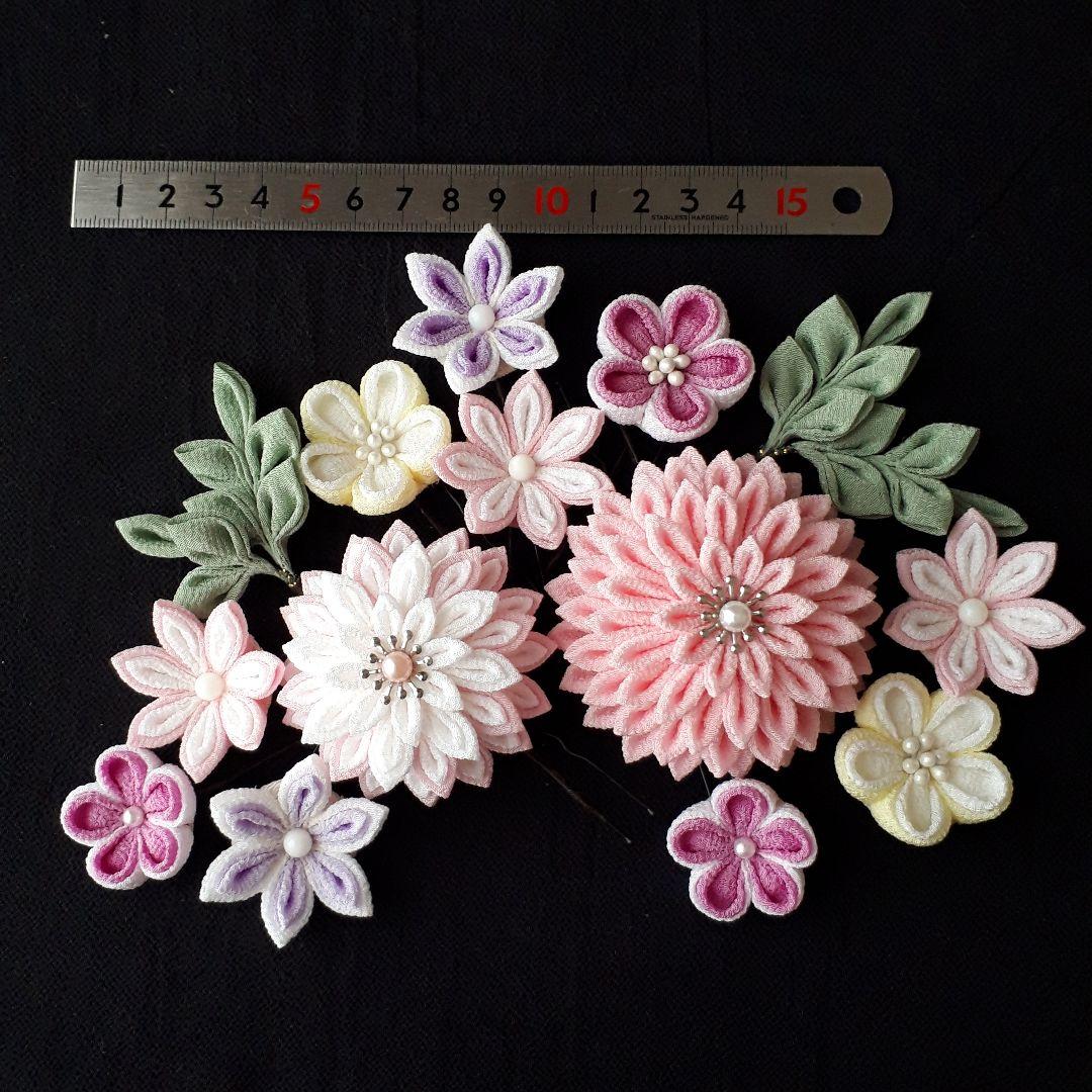 つまみ細工　髪飾り　成人式　卒業式　和装小物