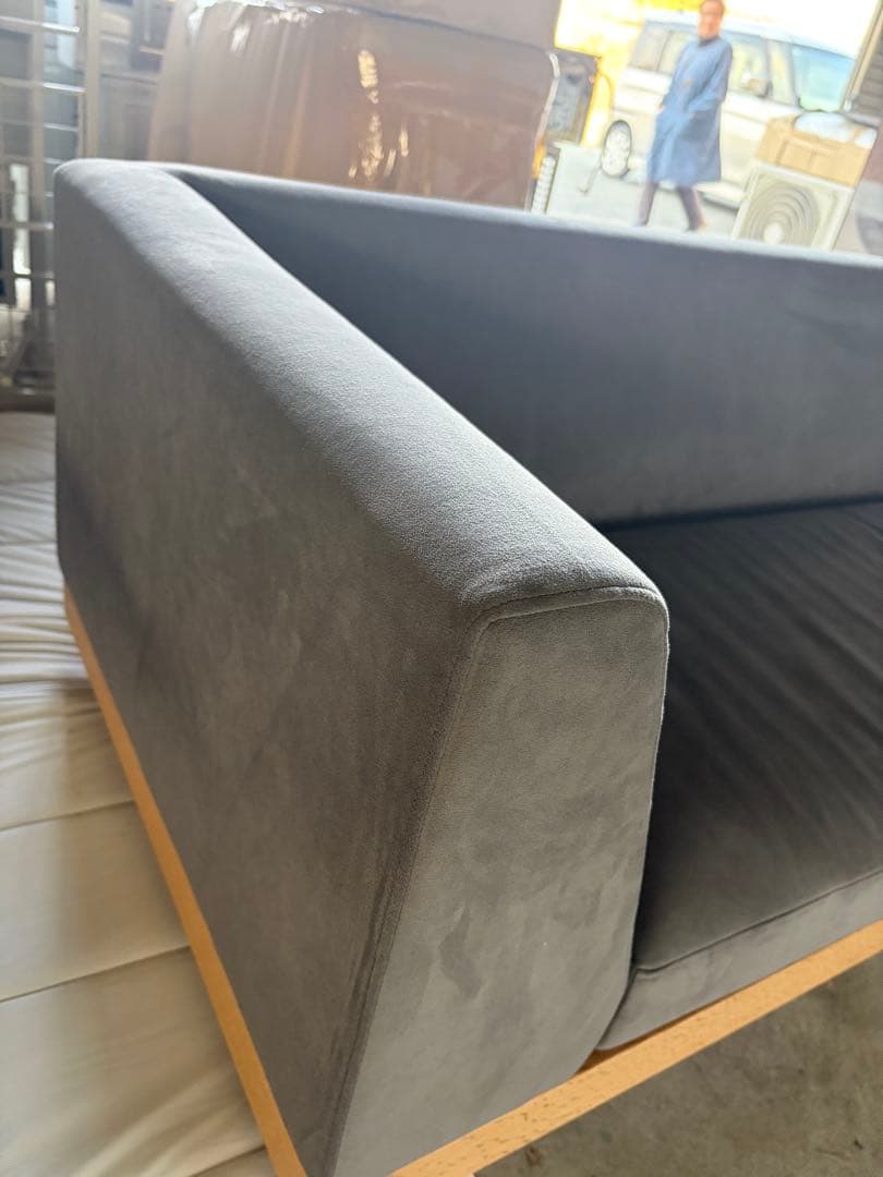 マスターウォールmasterwal グレー ファブリックソファ 2023年製