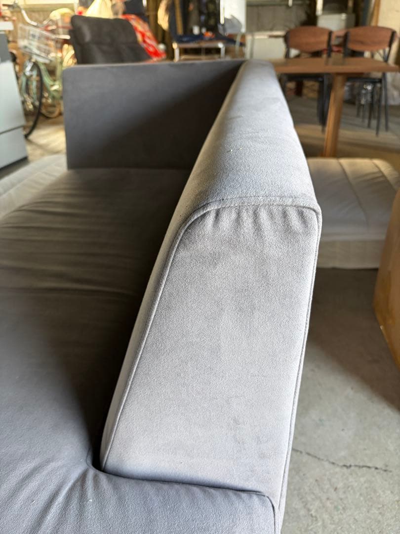 マスターウォールmasterwal グレー ファブリックソファ 2023年製