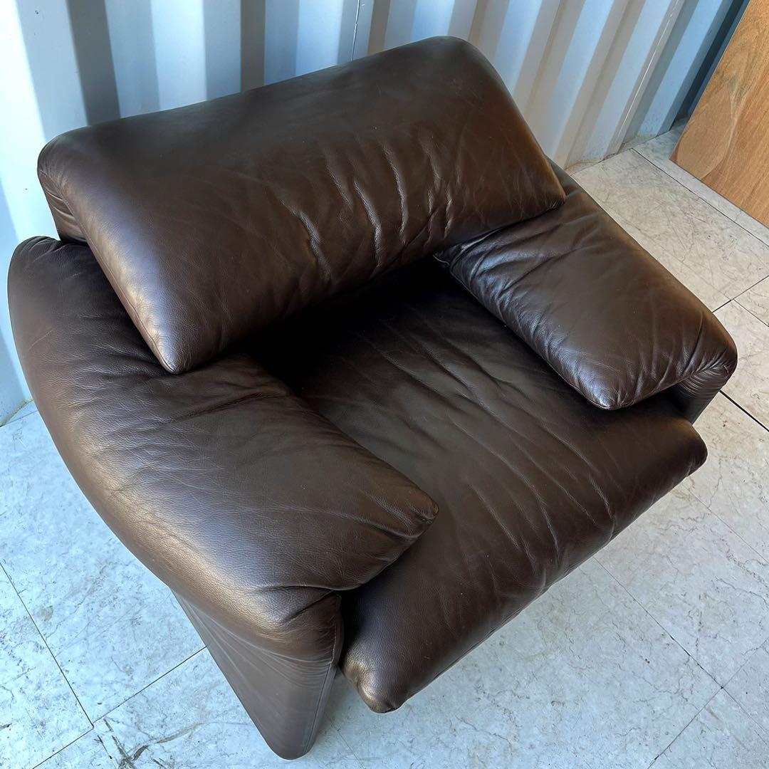 取付無料！カッシーナ マラルンガ ダークブラウン本革シングルソファ✨