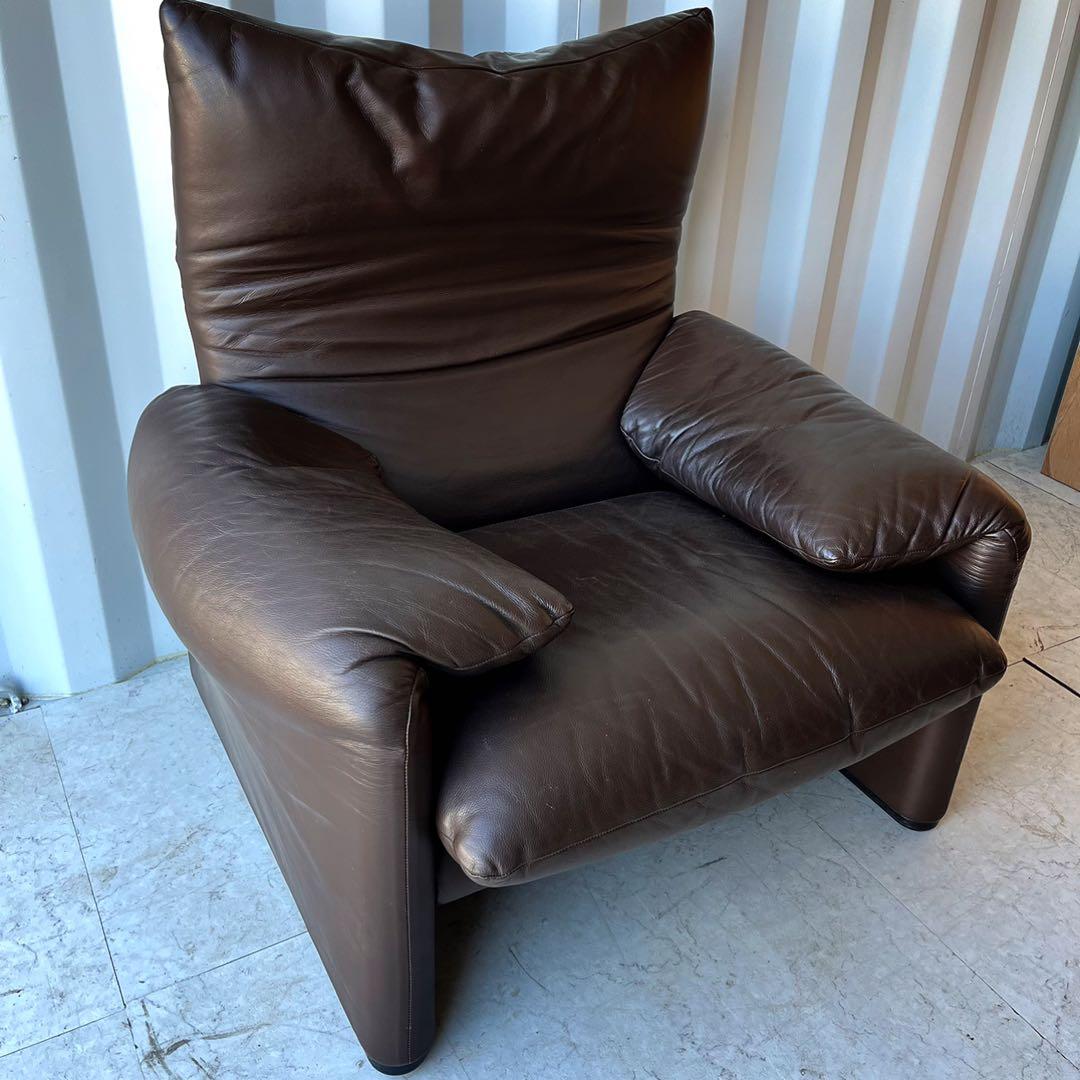 取付無料！カッシーナ マラルンガ ダークブラウン本革シングルソファ✨