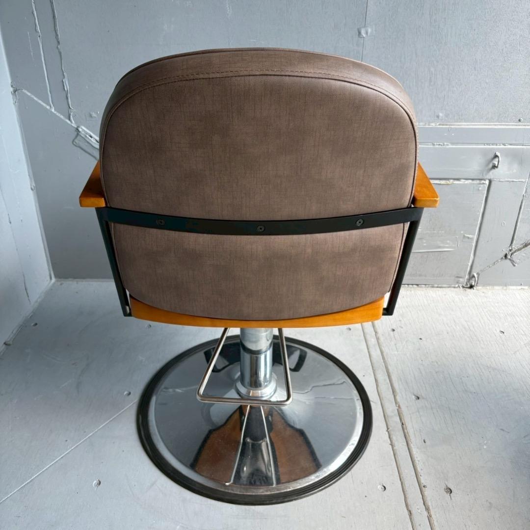 【引き取り限定】 スタイリングチェア サロン椅子 セット椅子 美容室