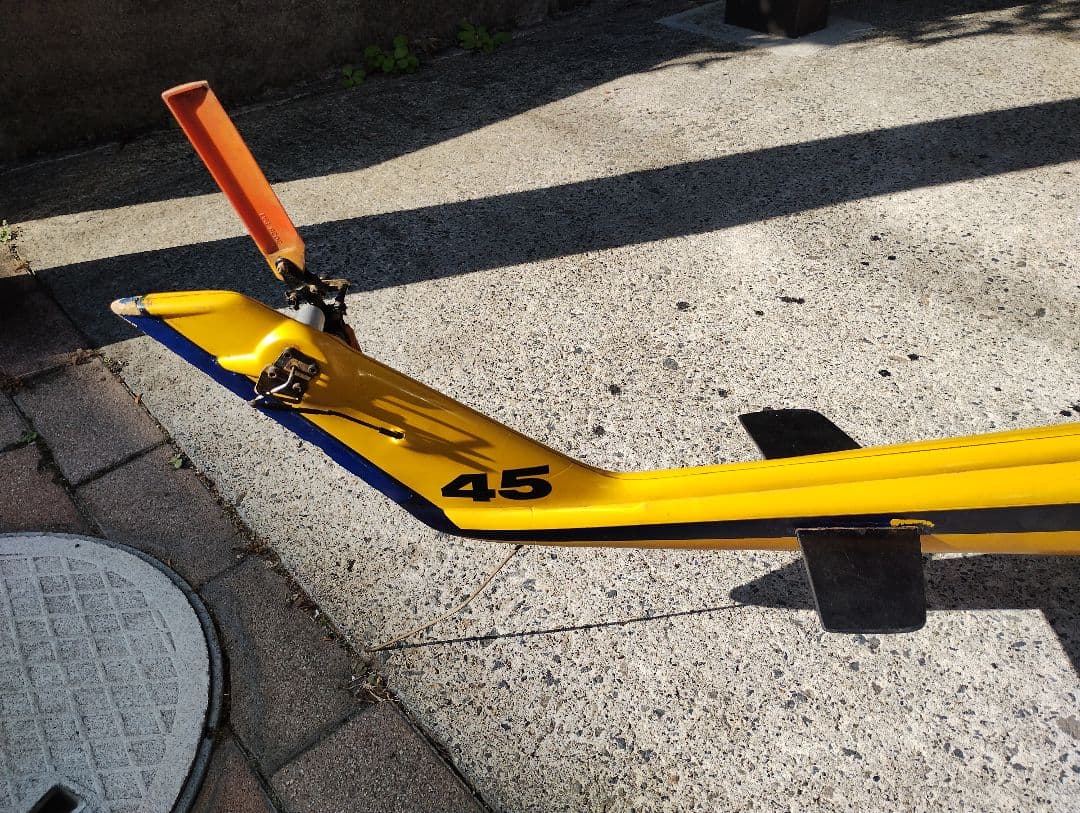 ラジコンヘリコプター　カルト45ヒュイコブラ
