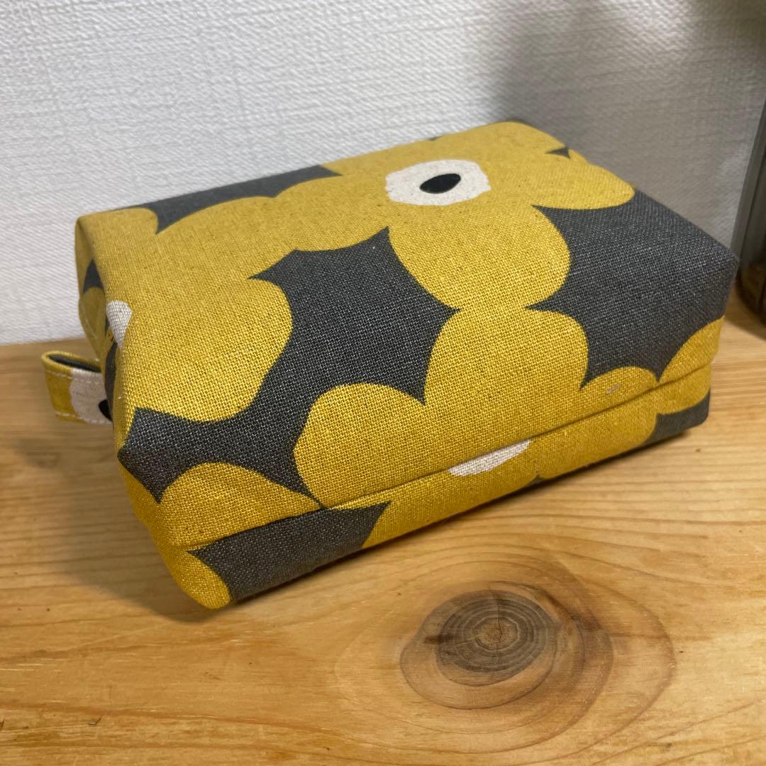 化粧ポーチ】スクエアポーチ ボックスポーチ サニタリー 北欧 花柄