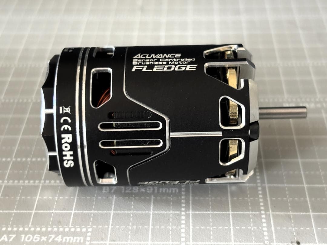 ACUVANCE FLEDGE 13.5T ブラシレスモーター(FAN未搭載)