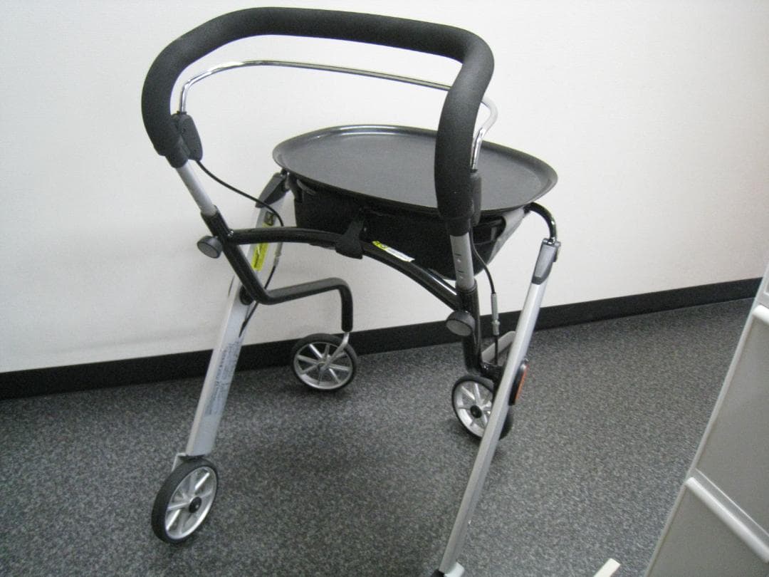 竹虎　室内向け 四輪歩行車 レッツゴーミニ 歩行車 歩行器 高齢者