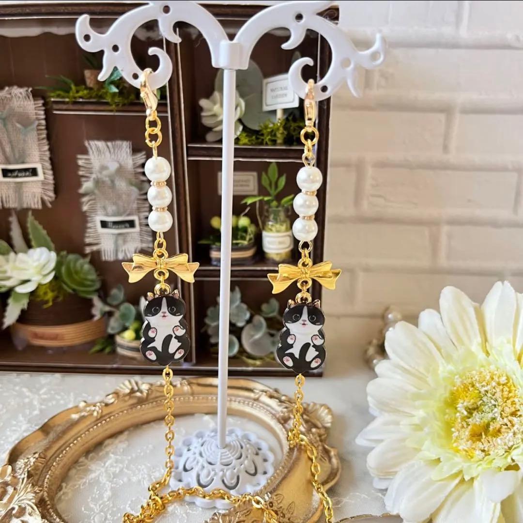 ♪❤️ ハチワレ　ねこ　りぼん　パール　マスクチェーン　メガネチェーン