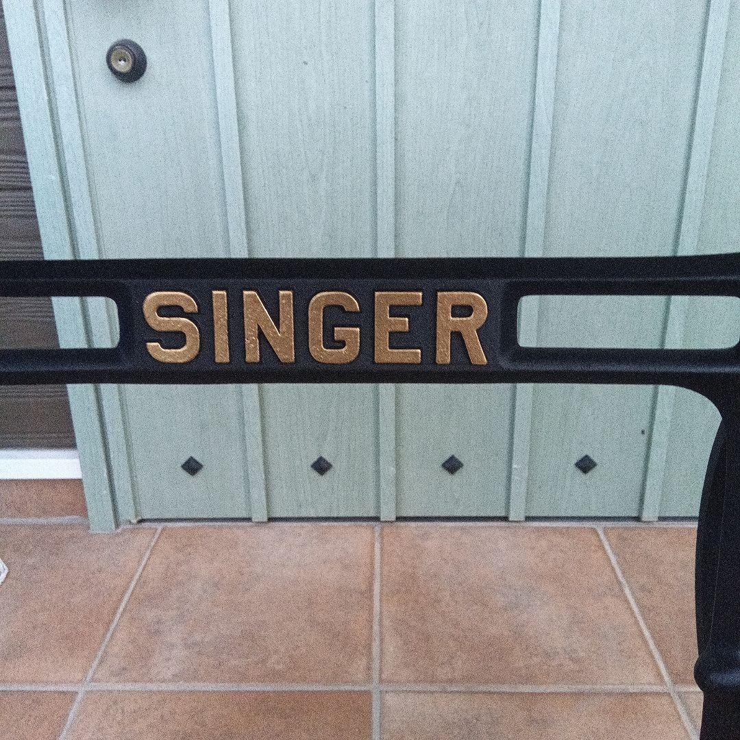 足踏みミシンテーブル　SINGER