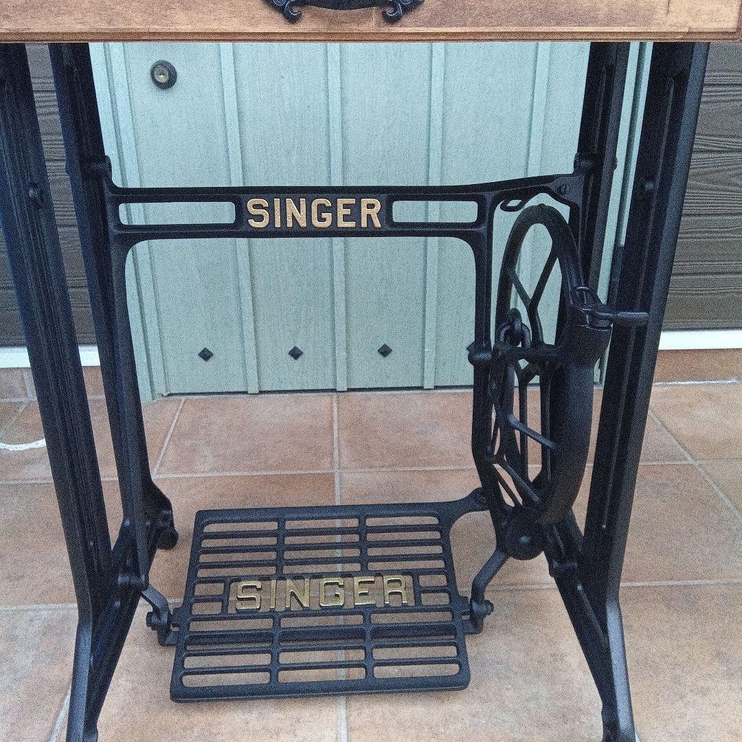 足踏みミシンテーブル　SINGER