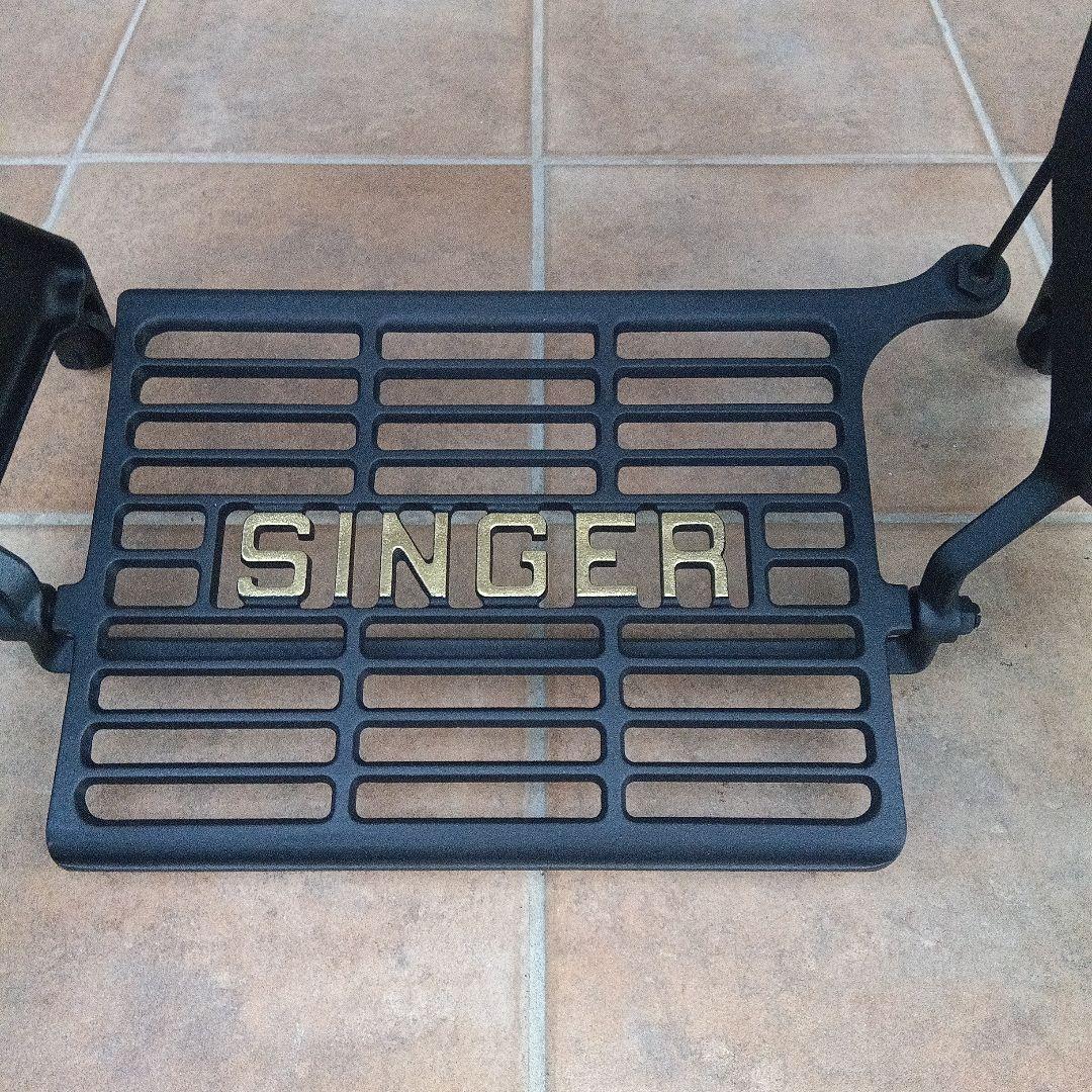 足踏みミシンテーブル　SINGER