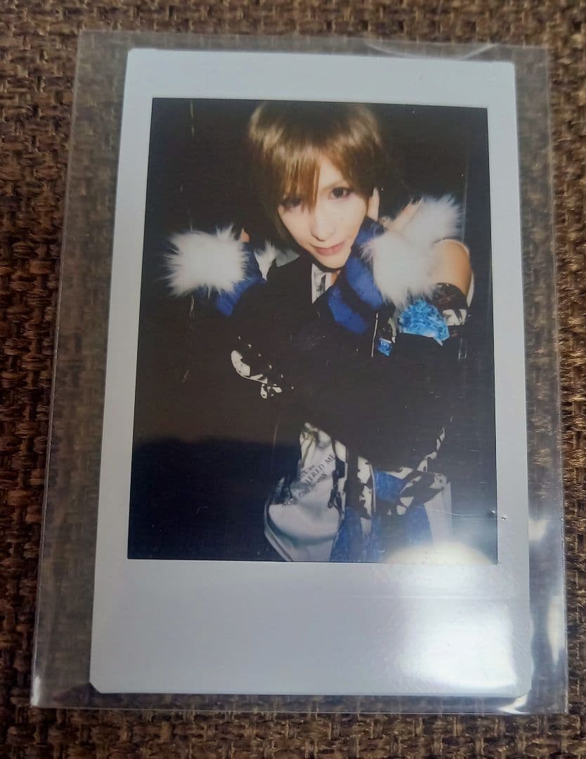 真天地開闢集団ジグザグ(命様) 前盤(愛玖)チェキ - メルカリ