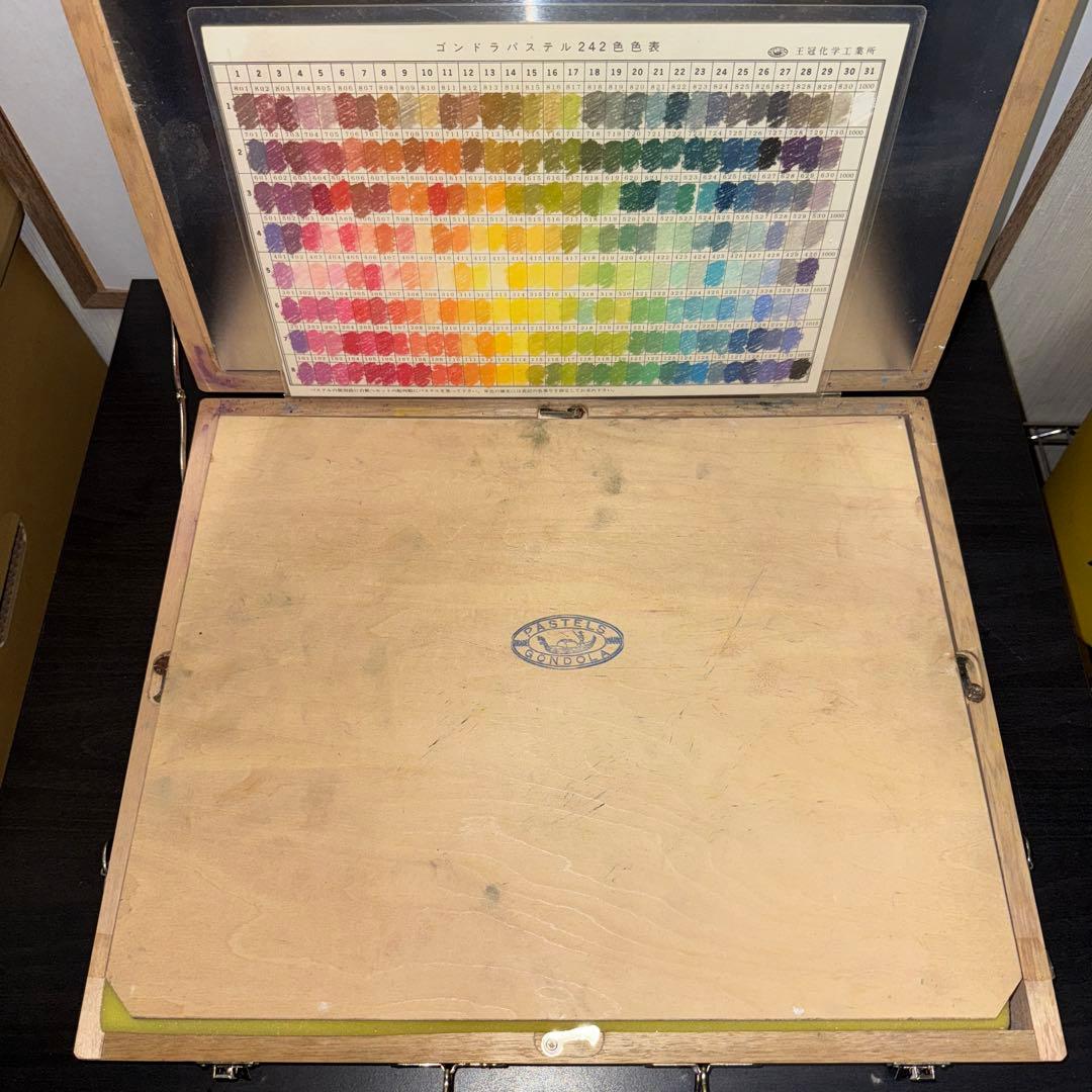 949 ゴンドラ パステル 242色 木箱セット 使用感あり 画材 中古品