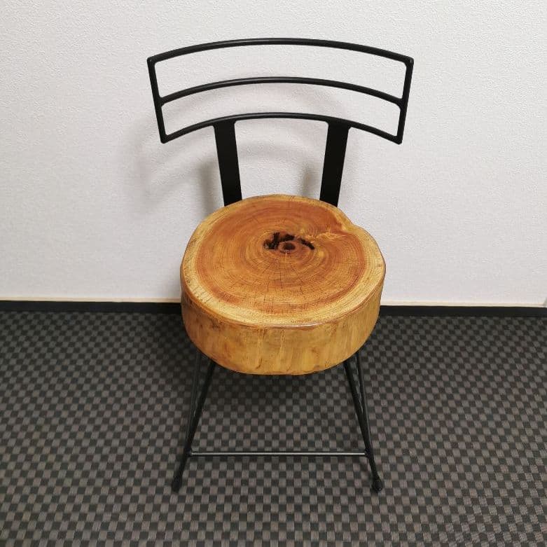 アイアンチェア