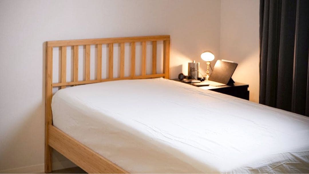 【引取り優先】IKEA KONGSHUSベッドフレーム+ HÖVÄGマットレス