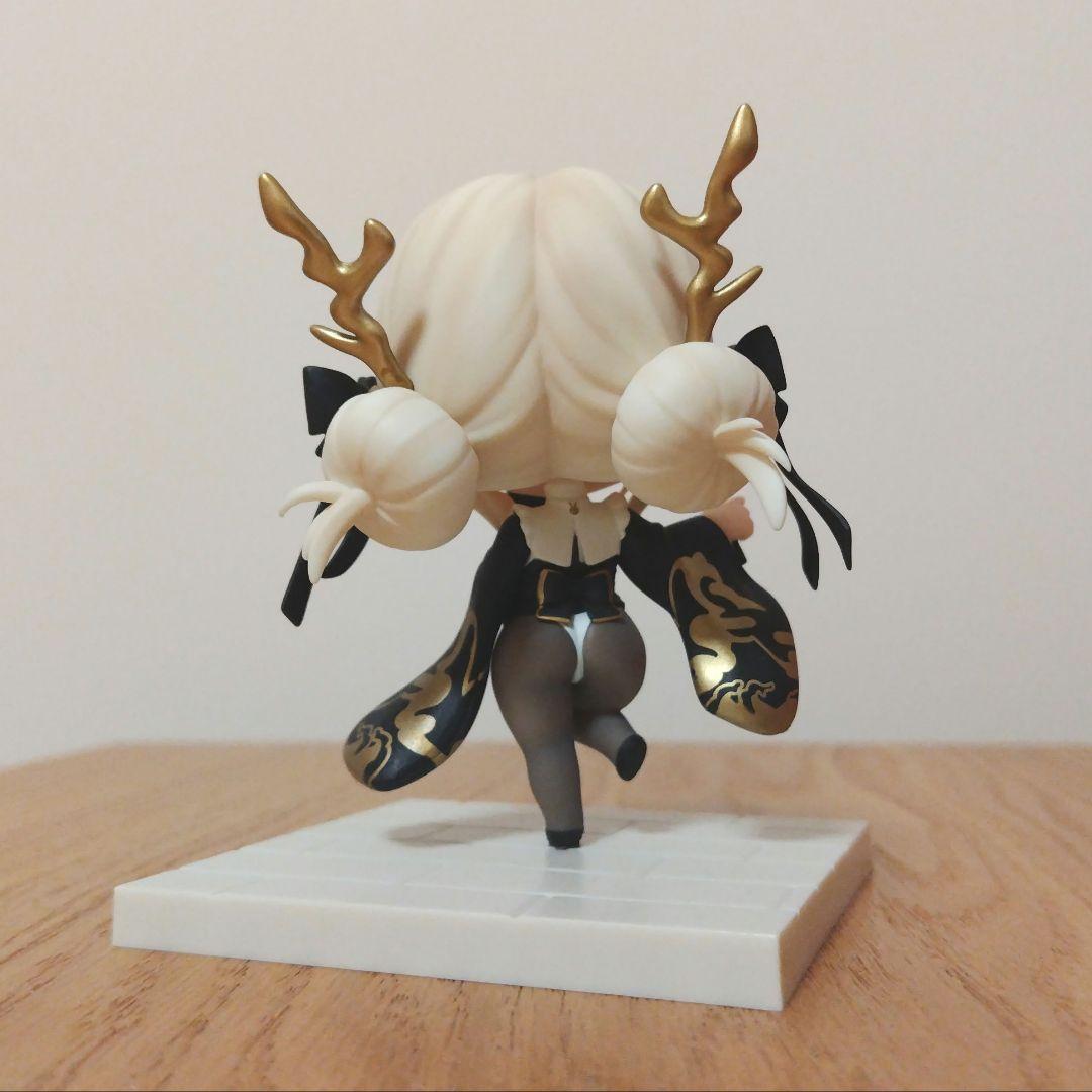 勝利の女神：NIKKE SACシリーズ デフォルメフィギュア ブラン - メルカリ