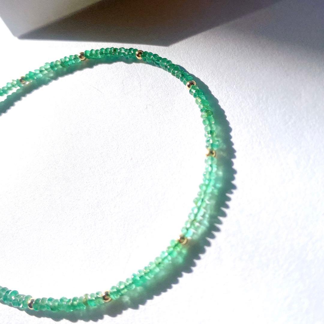 14kgf天然石高品質透明感ありザンビア産エメラルドチタンワイヤーブレスレット♡