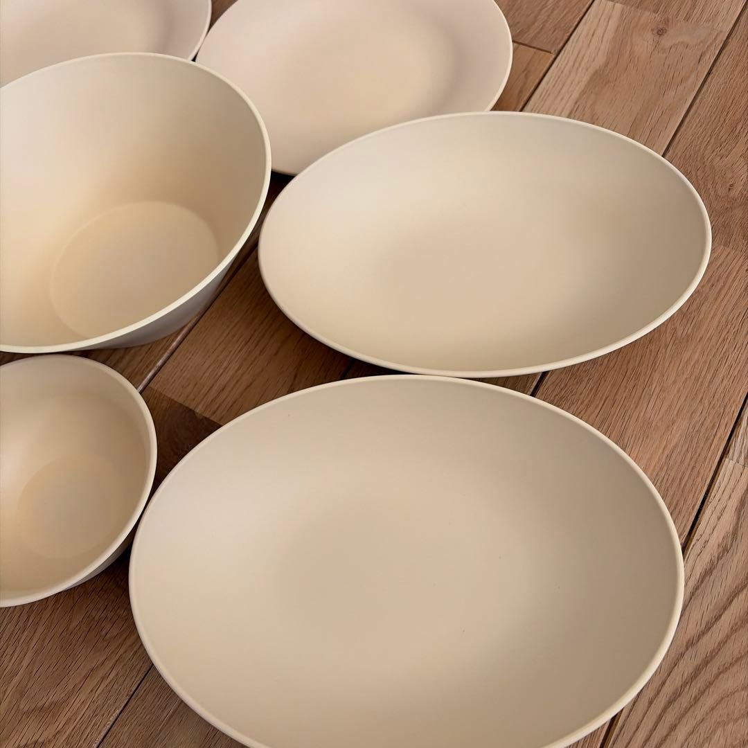 新品rebirthナチュラルシリーズプラスチック食器4種類24点セット ベージュ