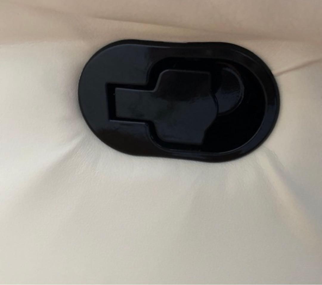 【茅ヶ崎市受け渡し限定】リクライニングチェア 合成皮革