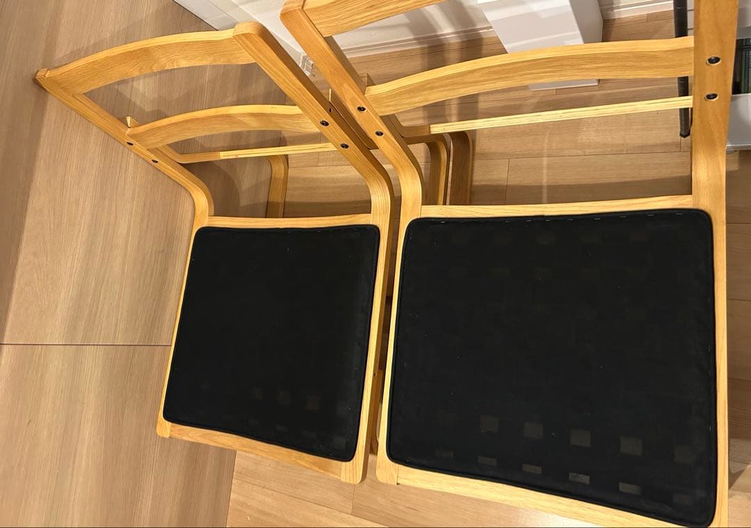 リビングでもダイニングでもつかえるソファ1脚②