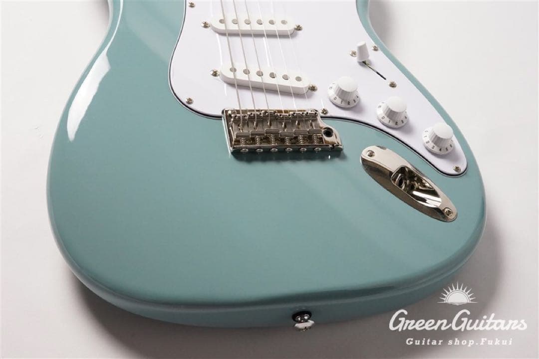 PRS SE Silver Sky(約3万円前後のUSA純正ロックペグに換装済) - メルカリ