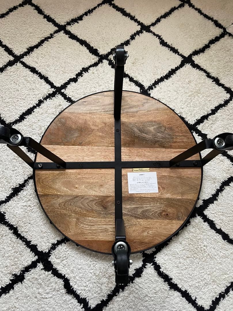 ニコアンド　キャスター付きテーブル