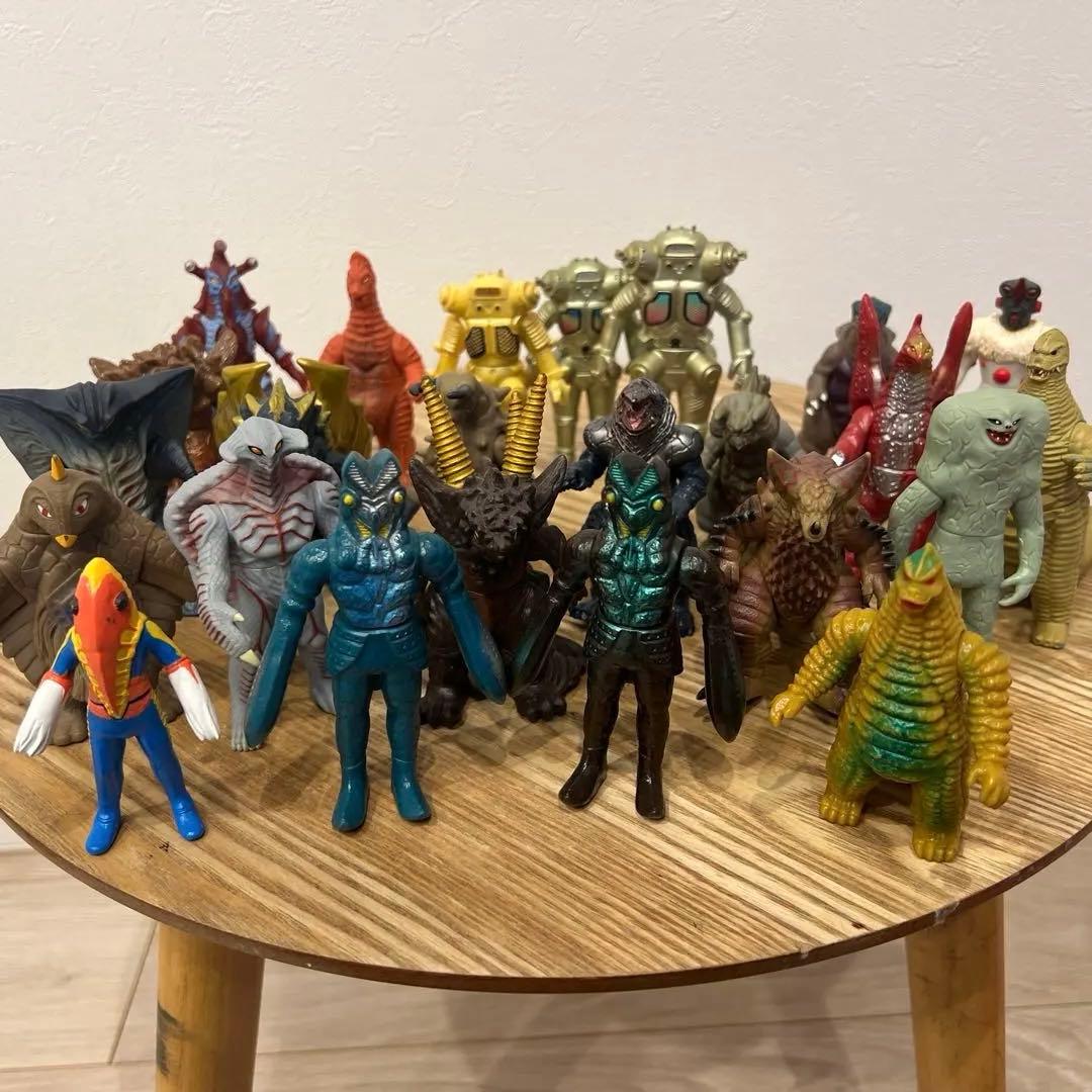 ウルトラ怪獣 ソフビ まとめ売り - メルカリ