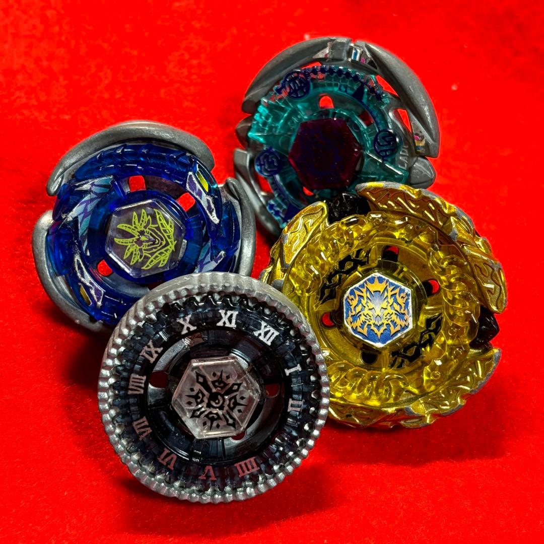 メタルファイトベイブレード【4機セット‼️】 マキシマムシリーズ 必須