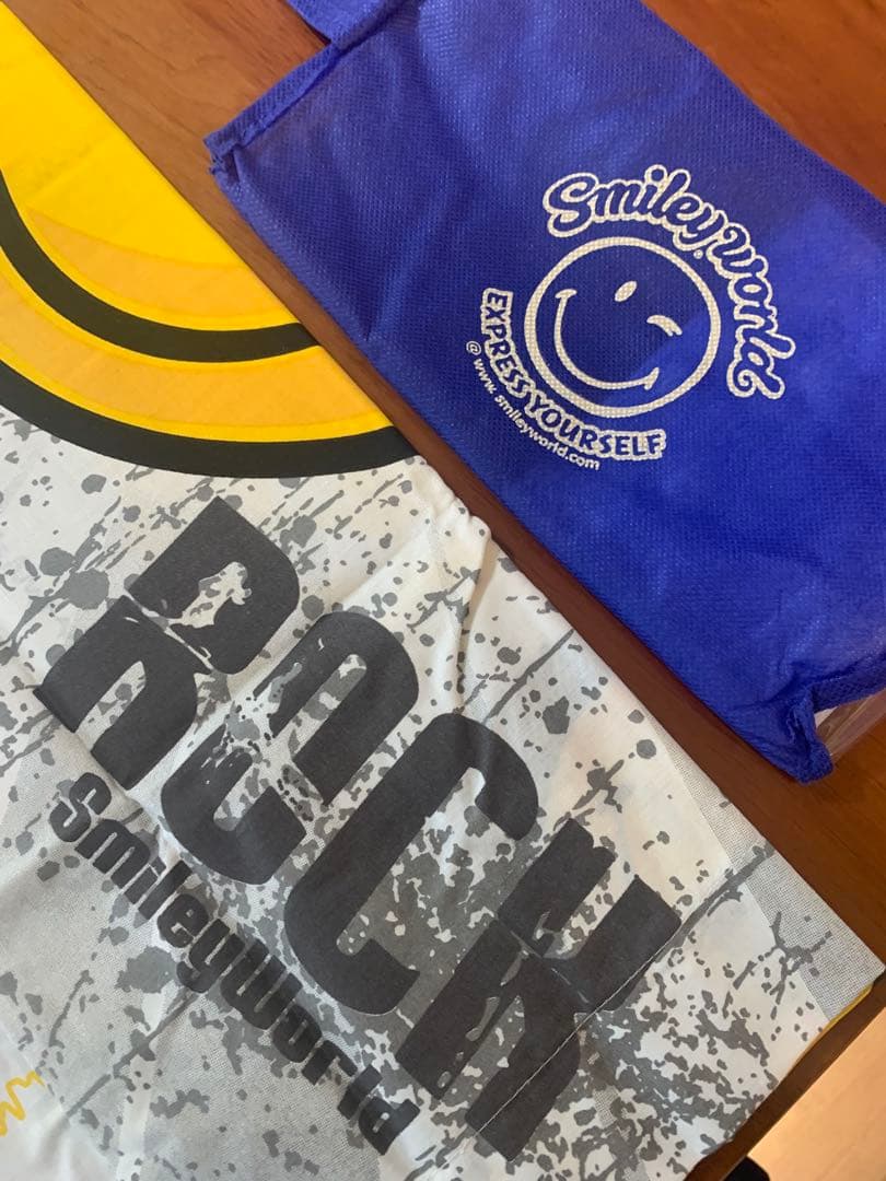 Smiley World スマイリーフェイス　大掛布団、枕カバー大中/1セット