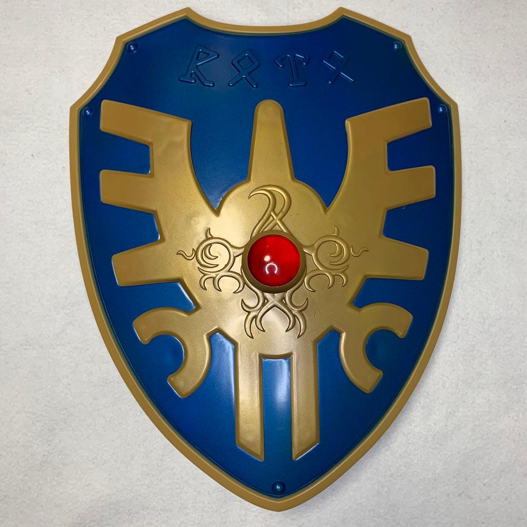 ドラゴンクエスト ロトの剣、ロトの盾、天空の剣 3点セット - メルカリ