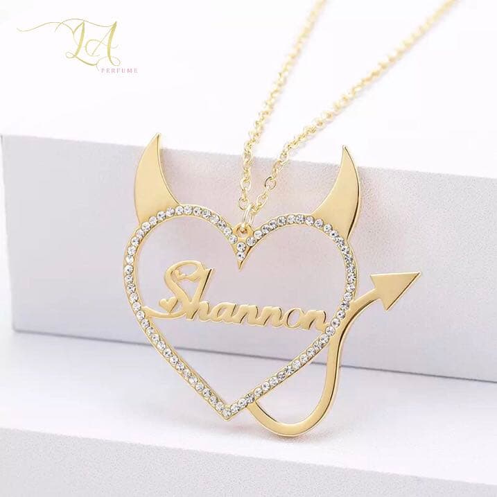 名前入り♡ハートデビル✨キラキララインストーン✨イニシャル⭐︎ゴージャス 手作り