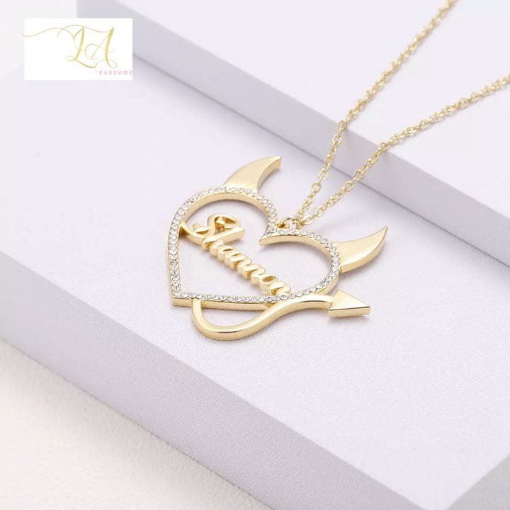 名前入り♡ハートデビル✨キラキララインストーン✨イニシャル⭐︎ゴージャス 手作り