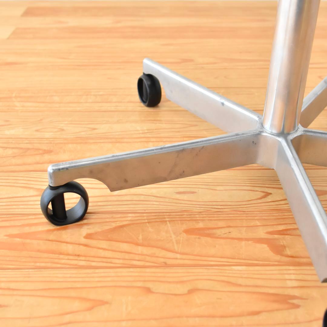 KEVI デンマーク　Fritz Hansen 昇降式　回転椅子　アルミナム