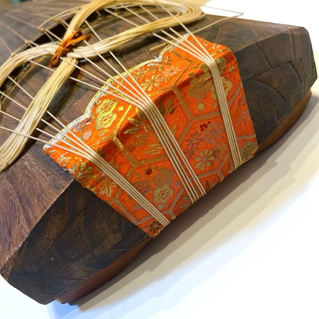 良品】琴 13弦 蒔絵 大正琴 琴柱 松雲 松雪