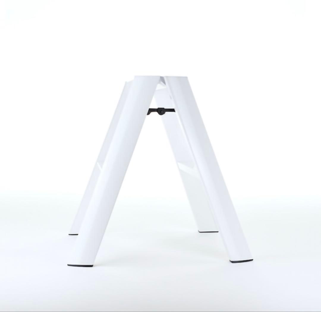 【未開封】ルカーノ ツーステップ スツール　ホワイト