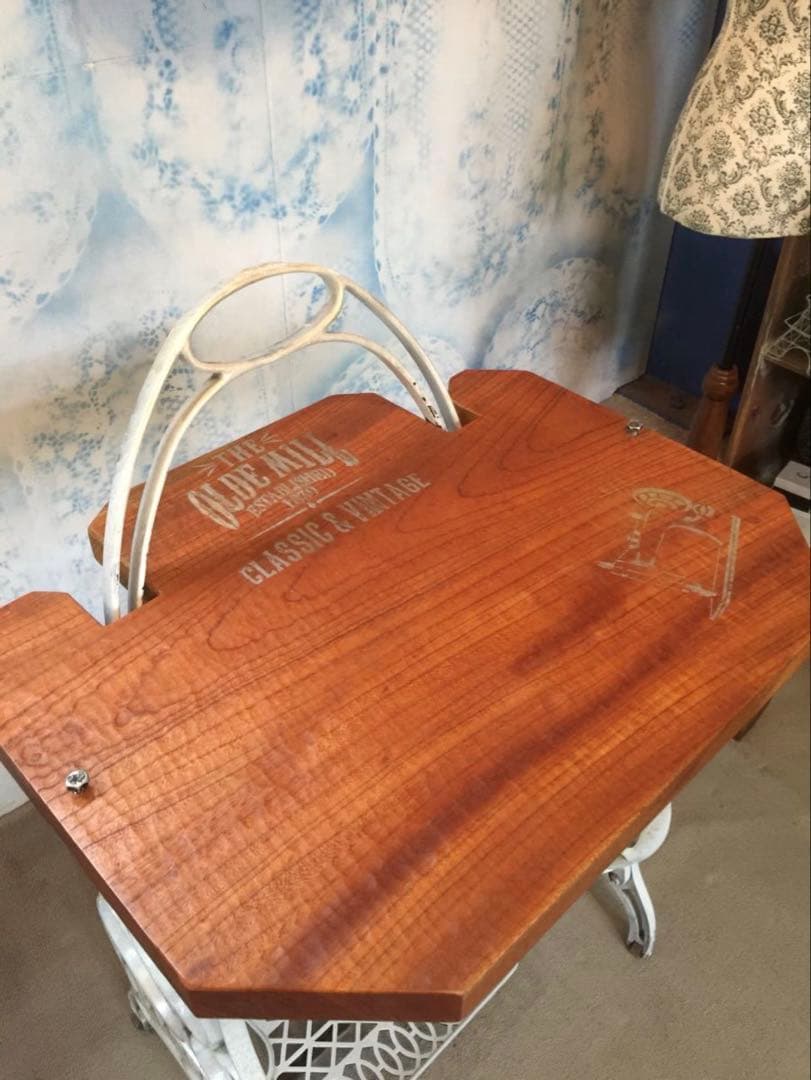 アンティーク ミシンテーブル/ クラッシック《ELDREDGE社製》