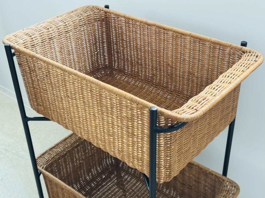 IDEE イデー WALLABY BASKET STAND ブラック