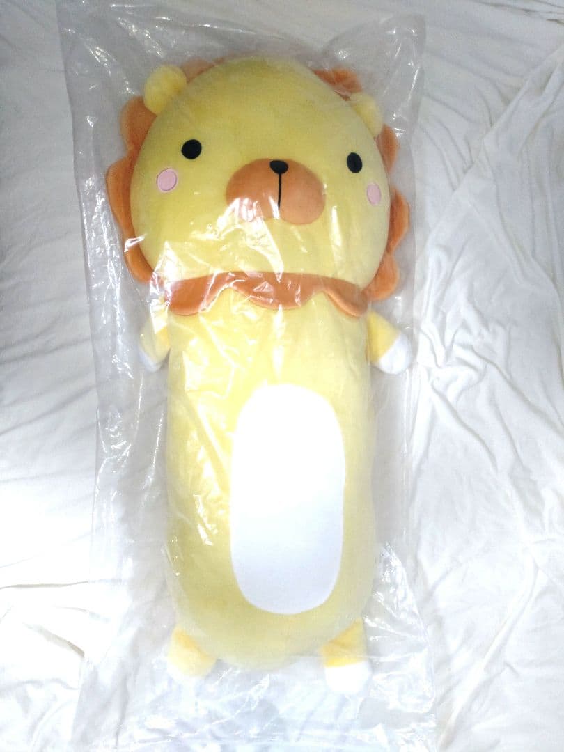 しまむら ライオン抱き枕 - メルカリ