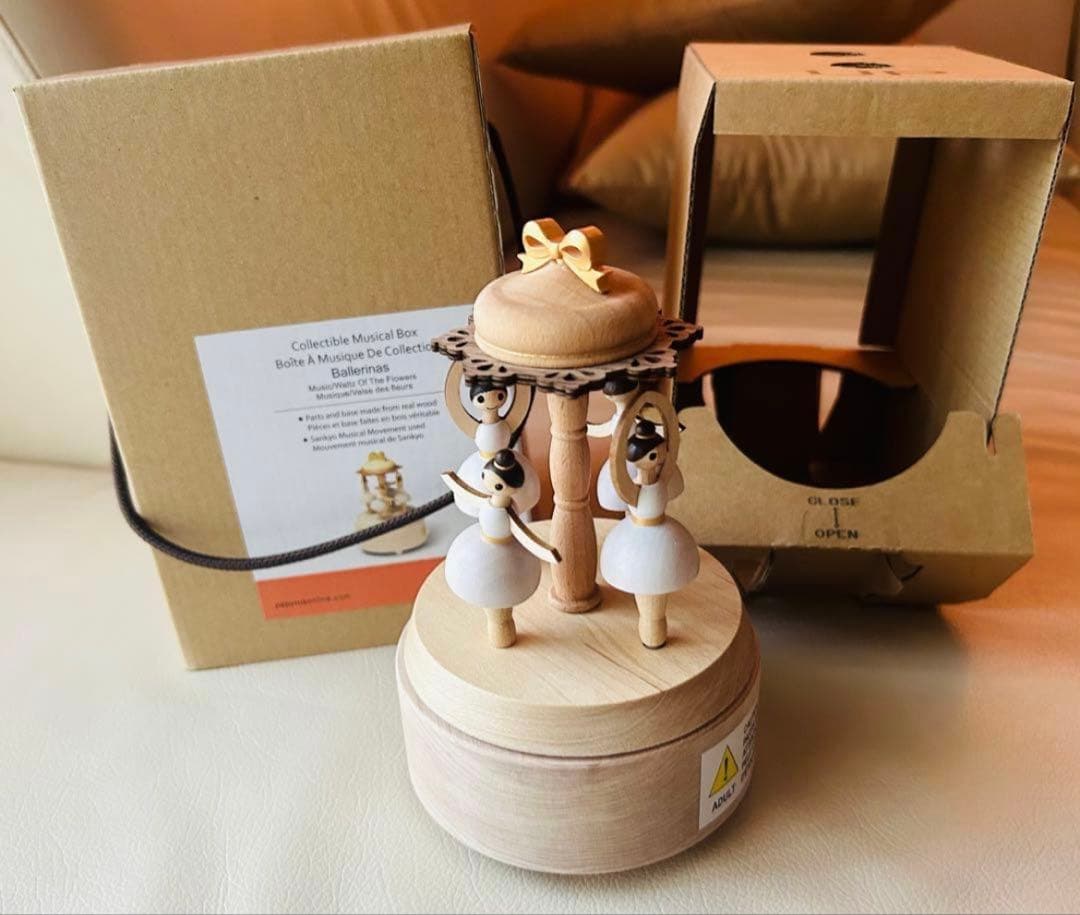 新品箱入り、コレクティブルミュージックボックス 動くバレリーナ木製オルゴール
