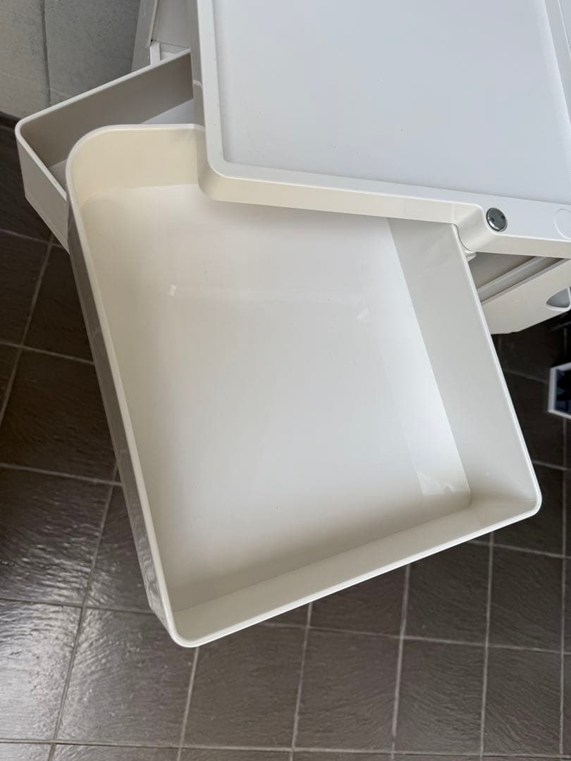 【正規品】 ボビーワゴン　3段4トレイ ホワイト　刻印