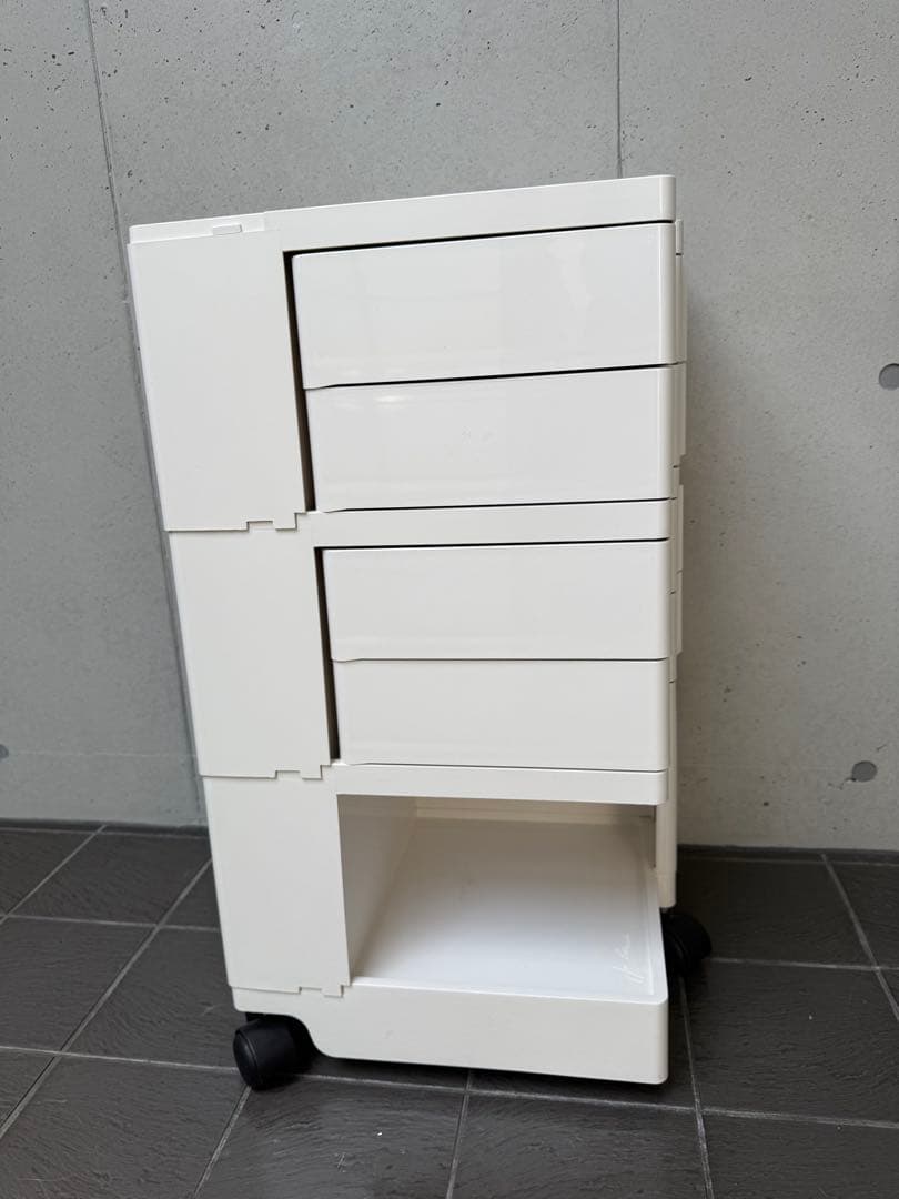 【正規品】 ボビーワゴン　3段4トレイ ホワイト　刻印