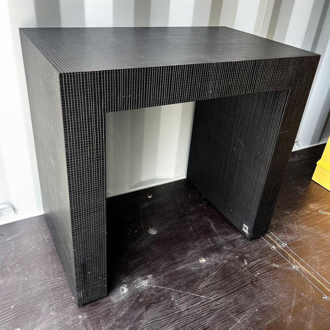 取付無料！アルマーニカーザ ブラックタイル調サイドテーブル 花台✨