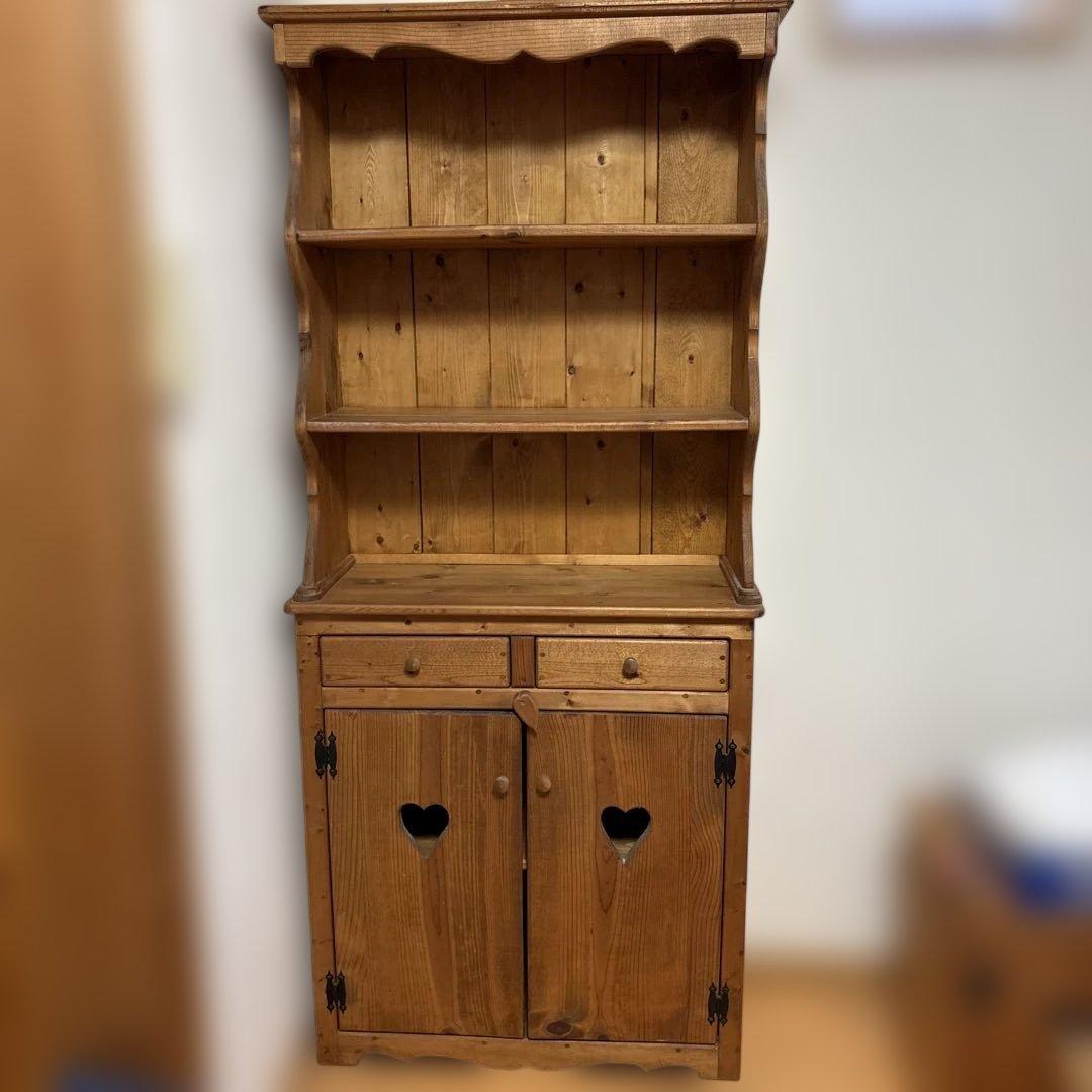 カントリー家具　キャビネット　ハート