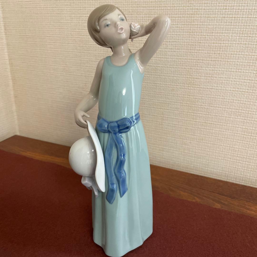 リヤドロ　なびかせて/若草色の少女/5010