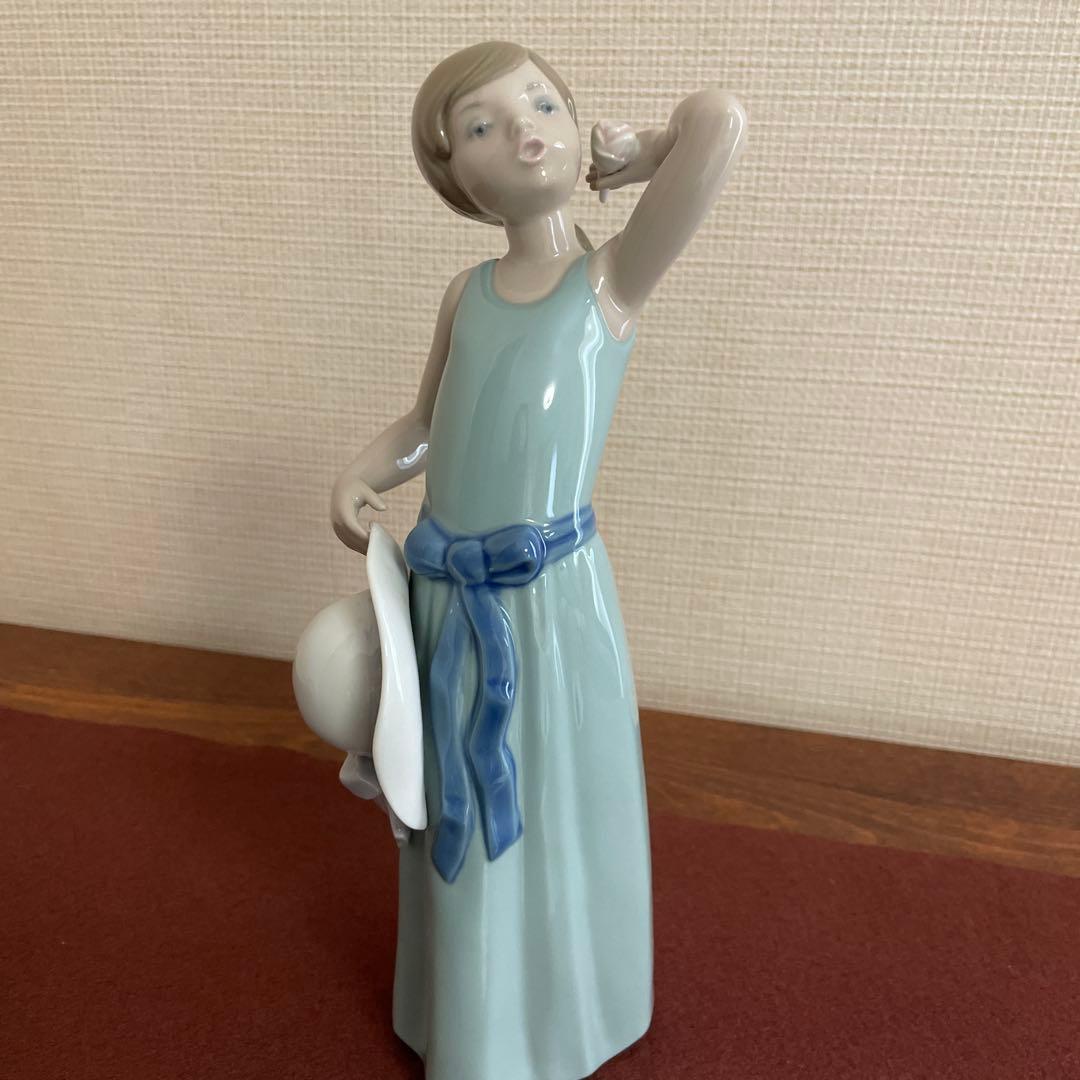 リヤドロ　なびかせて/若草色の少女/5010