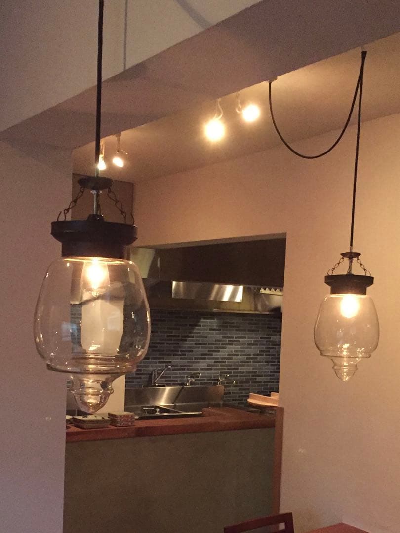 ガラス製　ペンダントライト アンティーク風