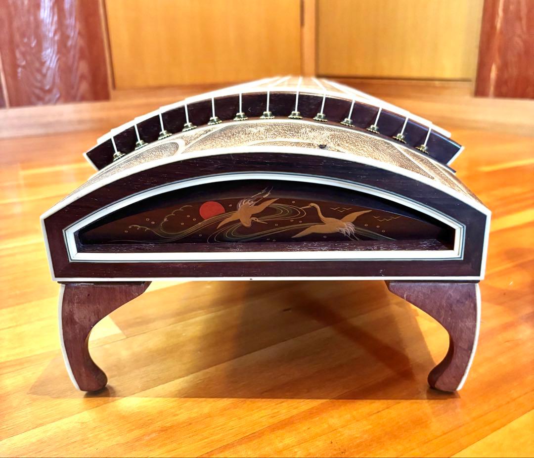 琴 13弦 すだれ彫り 並甲 全長185cm