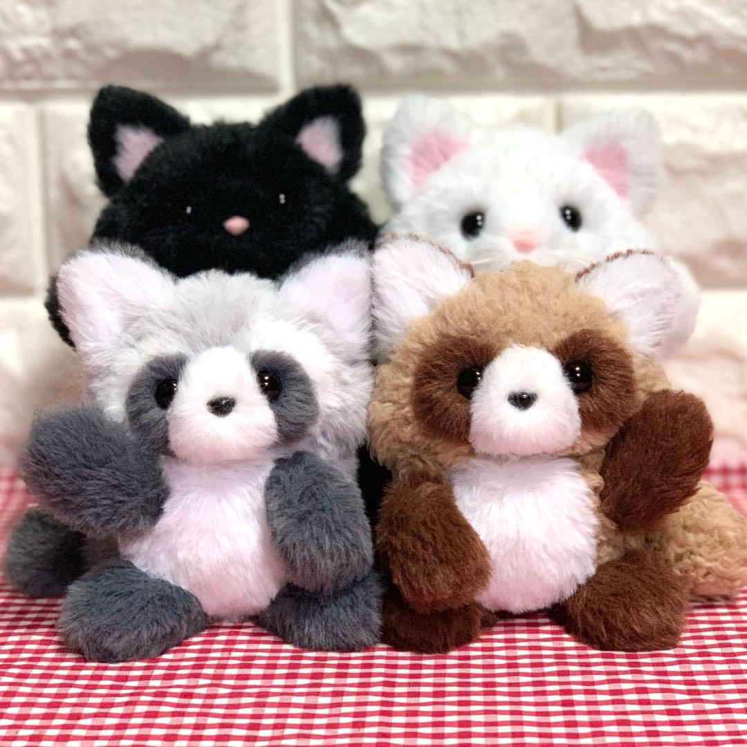 【ちみ様】 アライグマさん たぬきさん 白猫さん 黒猫さん 着ぐるみ ぬい服